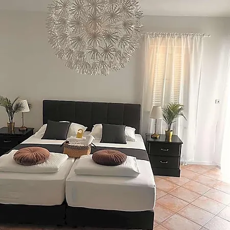 מלון Olea פג